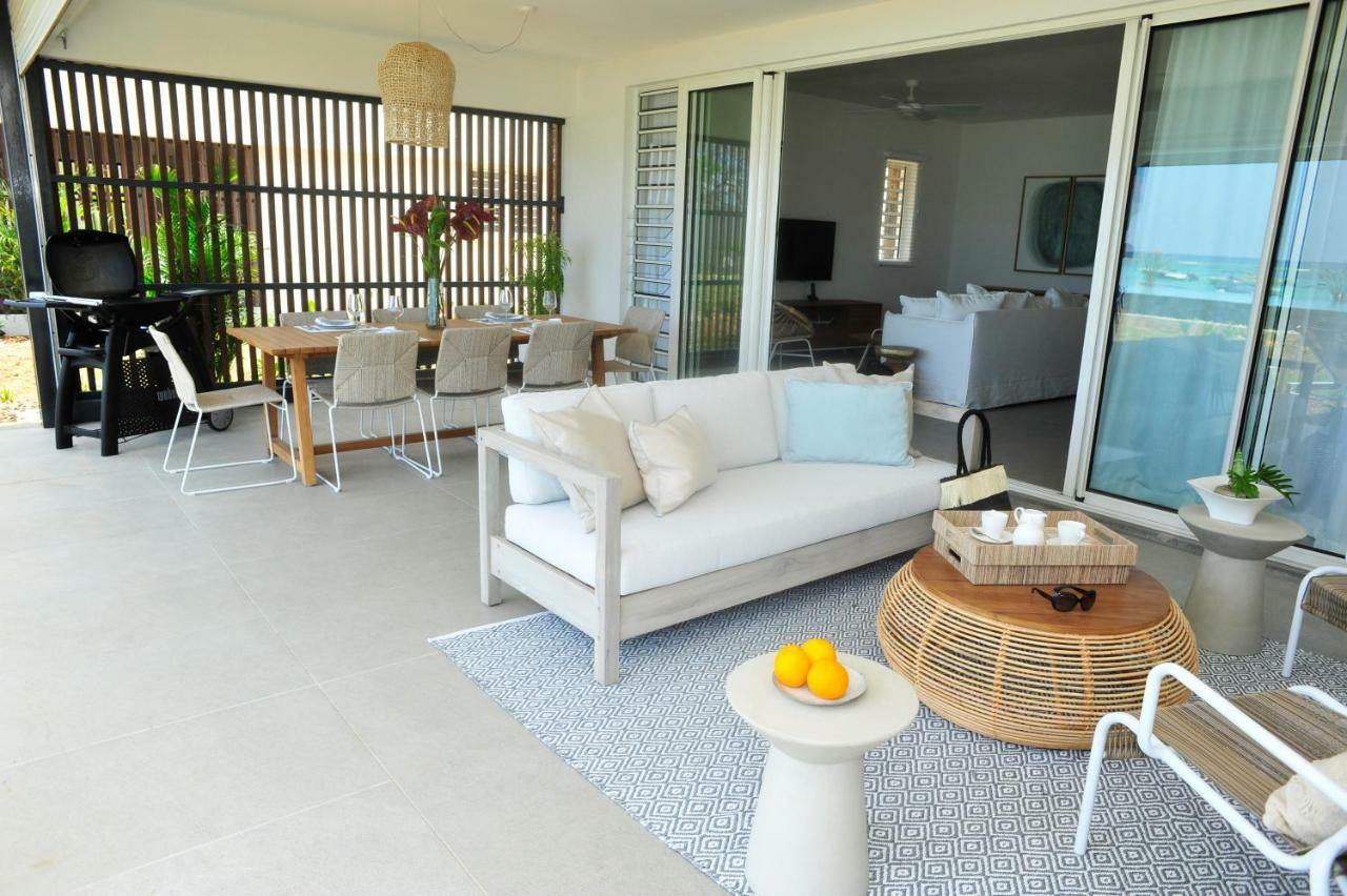 Obiches Luxury Beachfront Apartment Trou-Aux-Biches Bagian luar foto