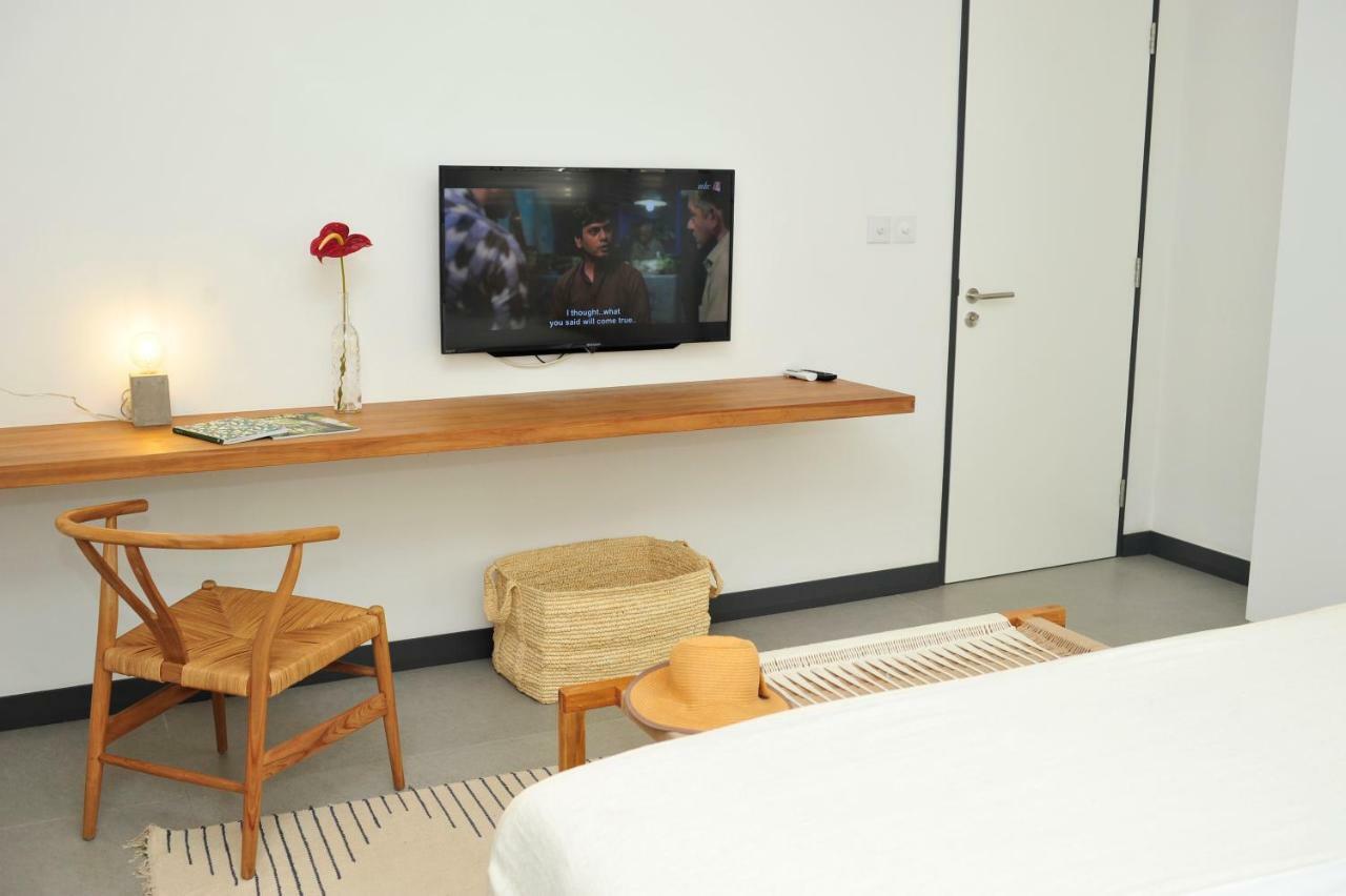 Obiches Luxury Beachfront Apartment Trou-Aux-Biches Bagian luar foto